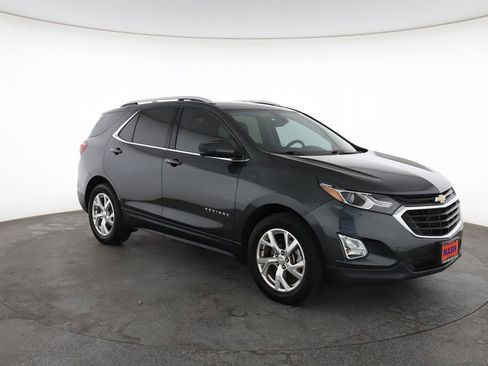 Used 2020 Chevrolet Equinox LT FWD image 2