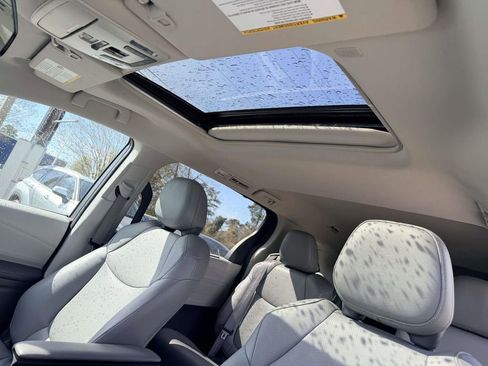 Certified 2024 Toyota Sienna XLE image 20