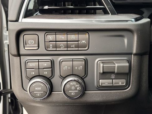 New 2026 Chevrolet Tahoe Z71 w/ Z71 Off-Road Package AWD/4WD image 21