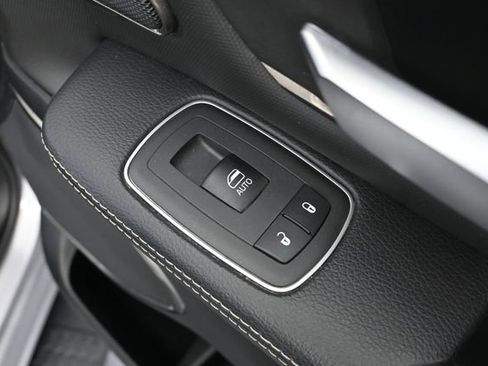 Used 2020 RAM 1500 Sport w/ Leather & Sound Group AWD/4WD image 38