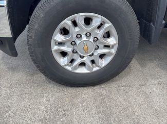 Used 2022 Chevrolet Silverado 3500 LT w/ Convenience Package AWD/4WD video 3