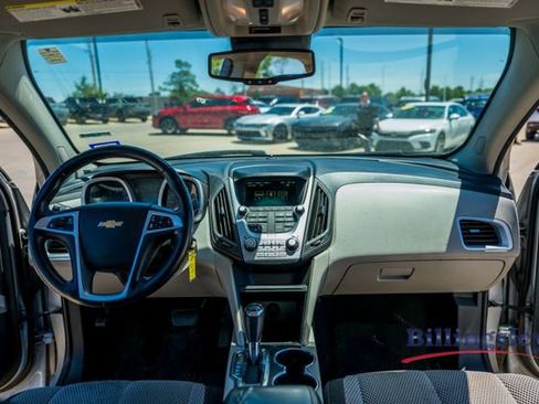 Used 2017 Chevrolet Equinox LT w/ Convenience Package FWD image 13