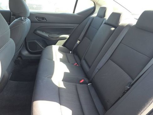 Used 2024 Nissan Altima 2.5 SV FWD image 7