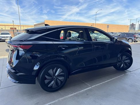 Used 2023 Nissan Ariya FWD image 5