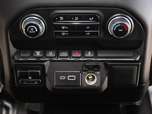 Used 2024 Chevrolet Silverado 3500 W/T image 14