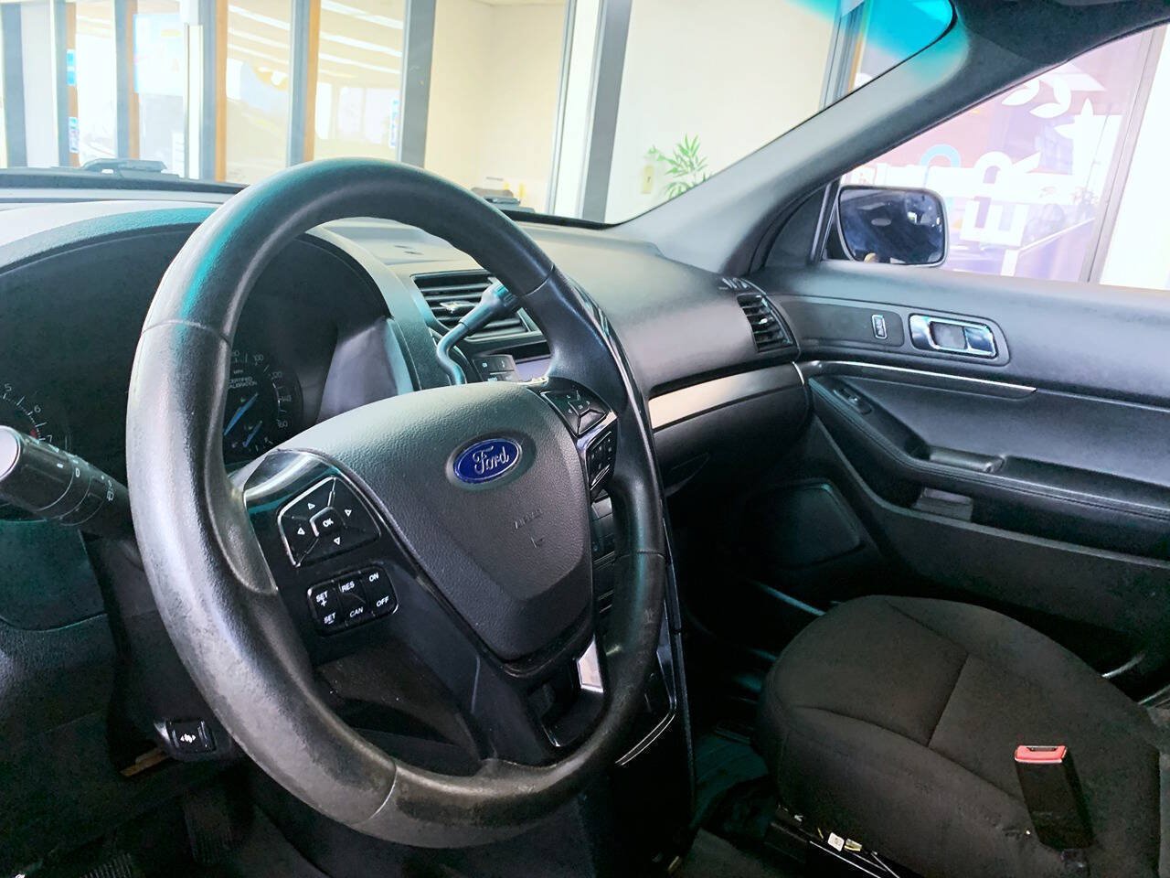 Used 2016 Ford Explorer 4WD Police Interceptor w/ 2-tone Vinyl Package #3 image 8
