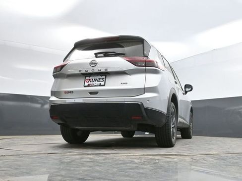Used 2025 Nissan Rogue SV AWD/4WD image 50