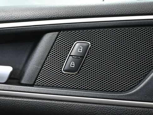 Used 2019 Ford Edge SEL w/ Equipment Group 201A image 21