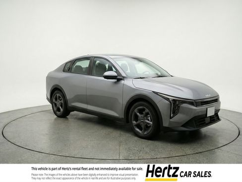Used 2025 Kia K4 FWD image 1