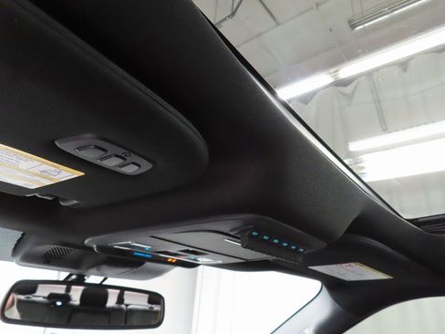 Used 2024 Ford F250 Platinum image 31