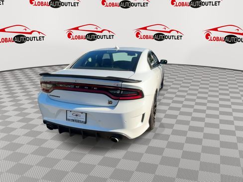 Used 2019 Dodge Charger Scat Pack w/ Plus Group RWD image 8