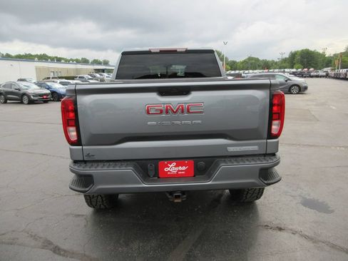 Used 2020 GMC Sierra 1500 Elevation w/ Elevation Value Package AWD/4WD image 8