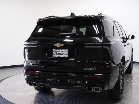 Used 2026 Chevrolet Traverse High Country w/ LPO, Floor Liner Package AWD/4WD image 7