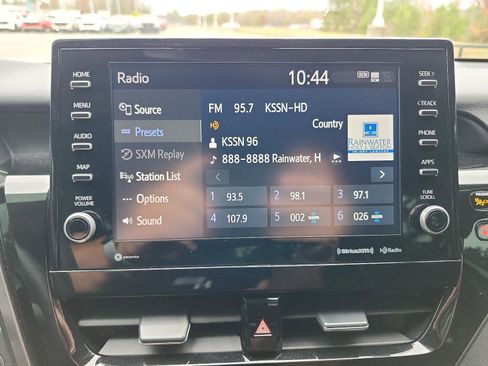 Used 2022 Toyota Camry XSE image 12