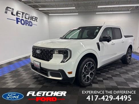 Certified 2025 Ford Maverick Lariat w/ 4K Tow Package AWD/4WD image 1