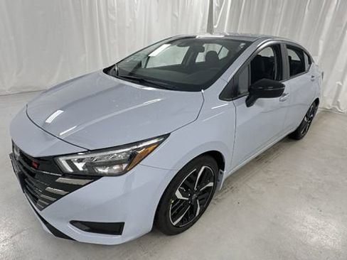 New 2025 Nissan Versa SR w/ Trunk Package image 7