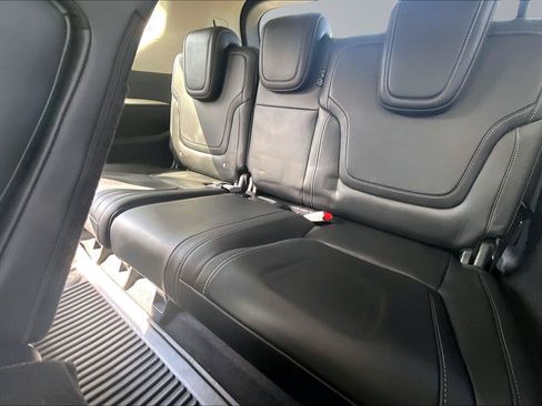 Certified 2025 Nissan Armada SV AWD/4WD image 27