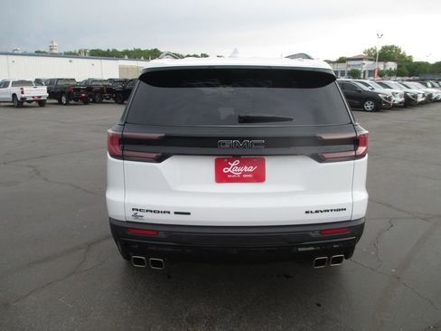 Used 2026 GMC Acadia Elevation w/ Black Edition AWD/4WD image 7