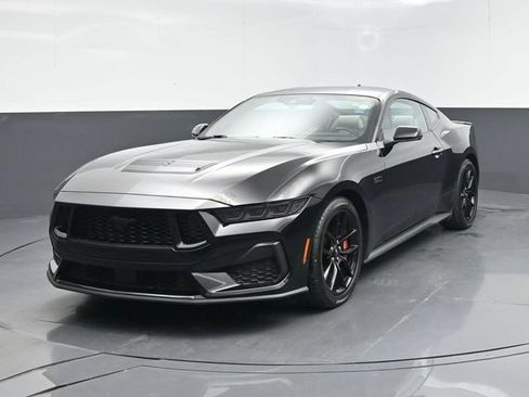 Certified 2025 Ford Mustang GT Premium RWD image 4
