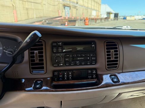 Used 2004 Buick Park Avenue w/ Prestige Feature Package FWD image 33