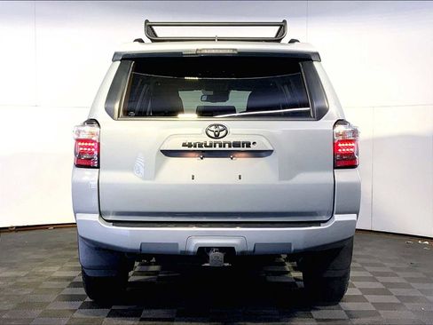 Used 2021 Toyota 4Runner Trail Special Edition AWD/4WD image 6