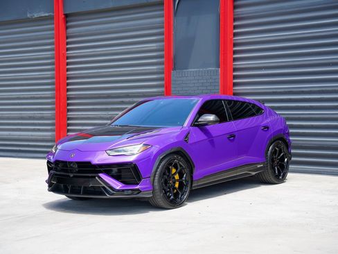 Used 2024 Lamborghini Urus Performante image 1