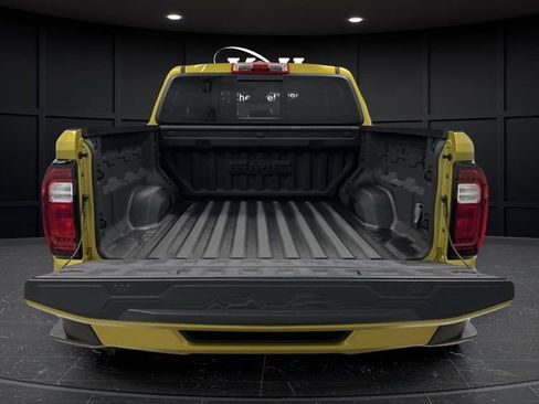 Used 2023 GMC Canyon AT4 image 15