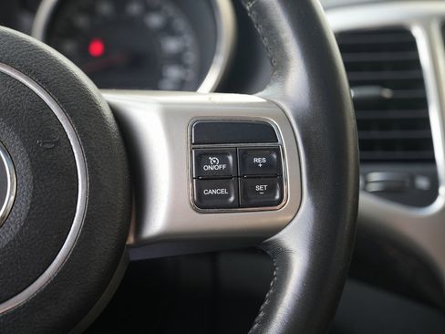 Used 2011 Jeep Grand Cherokee Laredo image 41