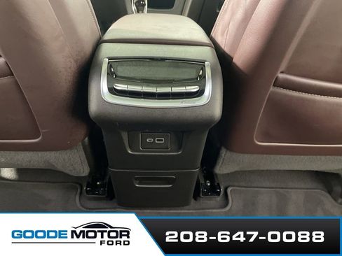 Used 2022 Cadillac XT6 Premium Luxury w/ Technology Package AWD/4WD image 19