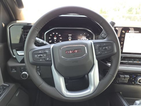 New 2026 GMC Sierra 2500 SLT w/ SLT Premium Package AWD/4WD image 28