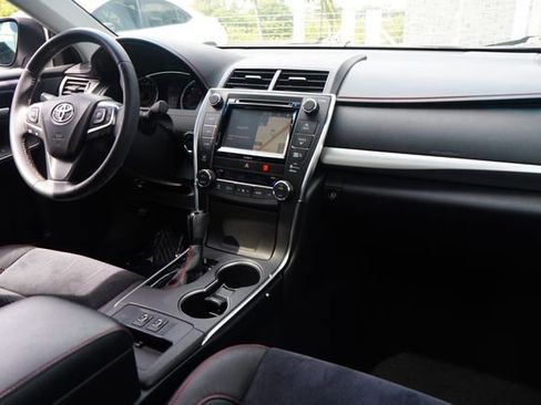 Used 2016 Toyota Camry XSE FWD image 20