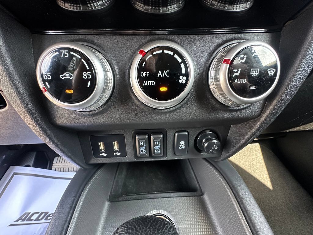Used 2024 Mitsubishi Outlander Sport SE AWD/4WD image 13