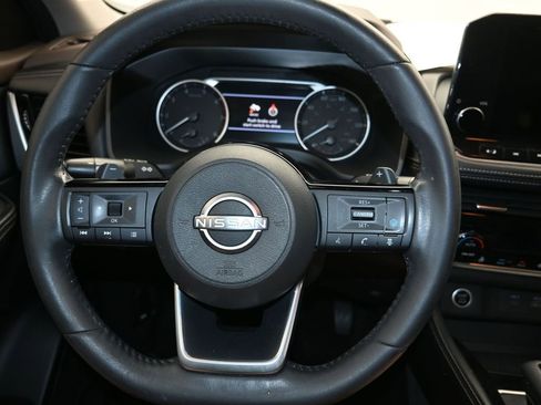 Used 2023 Nissan Rogue SL w/ SL Premium Package FWD image 13