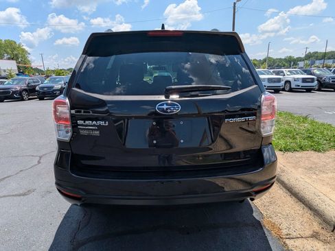Used 2018 Subaru Forester 2.5i Premium AWD/4WD image 6