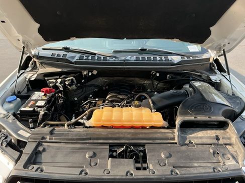 Used 2018 Ford F150 XLT w/ Heavy-Duty Payload Package AWD/4WD image 23
