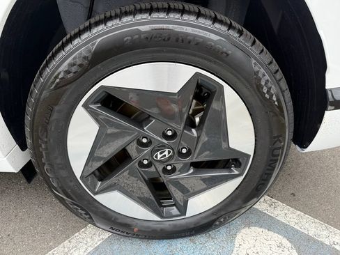 Certified 2025 Hyundai Kona Limited FWD image 33
