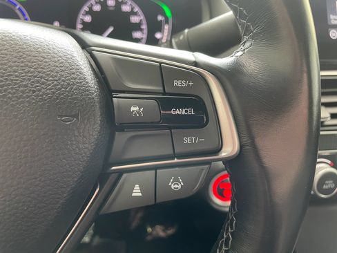 Used 2022 Honda Accord Sport image 13