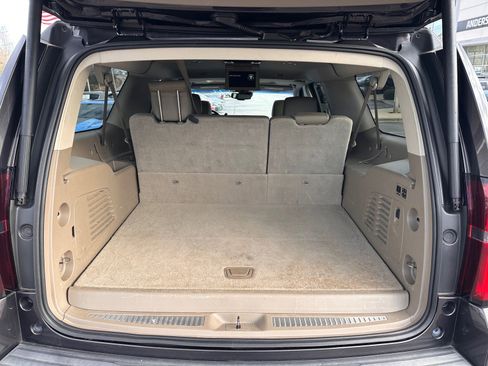 Used 2015 Chevrolet Suburban LTZ image 19