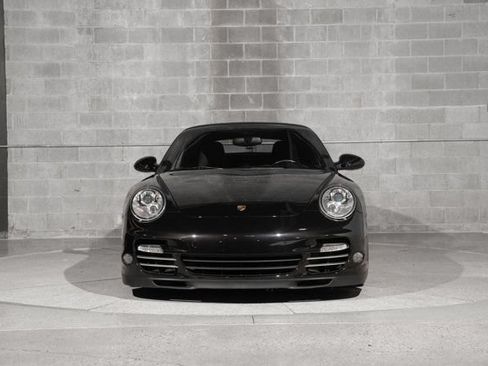 Used 2011 Porsche 911 4 Cabriolet AWD/4WD image 11
