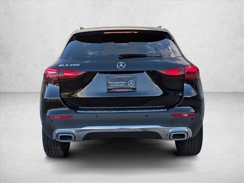 New 2025 Mercedes-Benz GLA 250 image 8