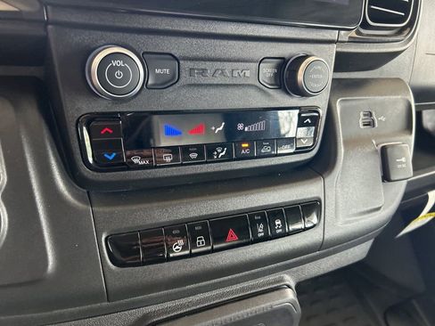 Used 2024 RAM ProMaster 3500 w/ Delivery Van Package FWD image 40