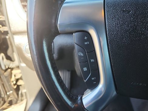 Used 2017 Chevrolet Traverse Premier AWD/4WD image 23