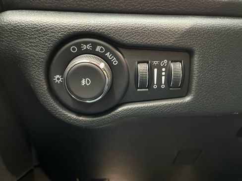 New 2026 Chrysler Pacifica Limited w/ S Appearance Package FWD image 19
