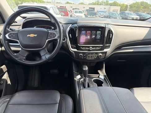 Used 2019 Chevrolet Traverse LT w/ LT Premium Package AWD/4WD image 21