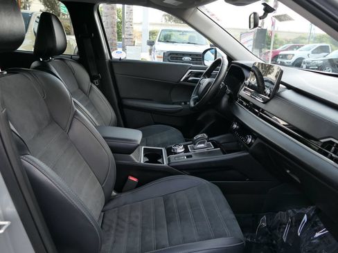 Used 2024 Mitsubishi Outlander SE AWD/4WD image 27