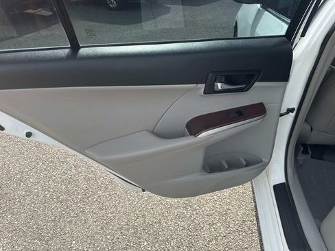 Used 2012 Toyota Camry XLE FWD image 24