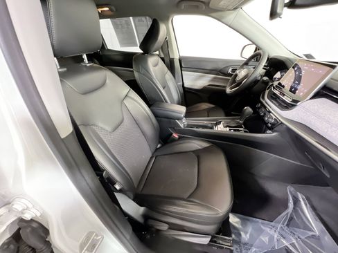 Used 2022 Jeep Compass Latitude image 25