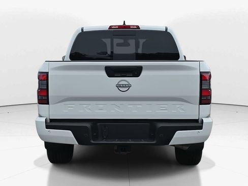 Used 2025 Nissan Frontier SV w/ SV Convenience Package image 6