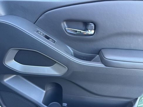 New 2026 Nissan Frontier SV w/ SV Convenience Package image 18