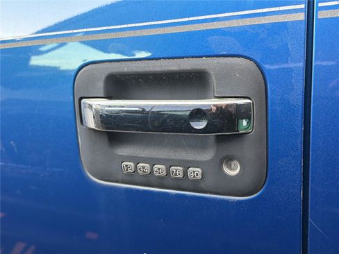 Used 2013 Ford F150 XLT w/ Luxury Equipment Group image 8